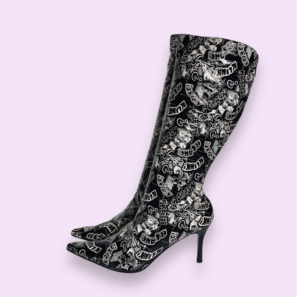 NEW Miss Trendy Comic Print Marvel Point Toe Stiletto Knee Boots *Flaws* SZ 11 - Picture 2 of 14